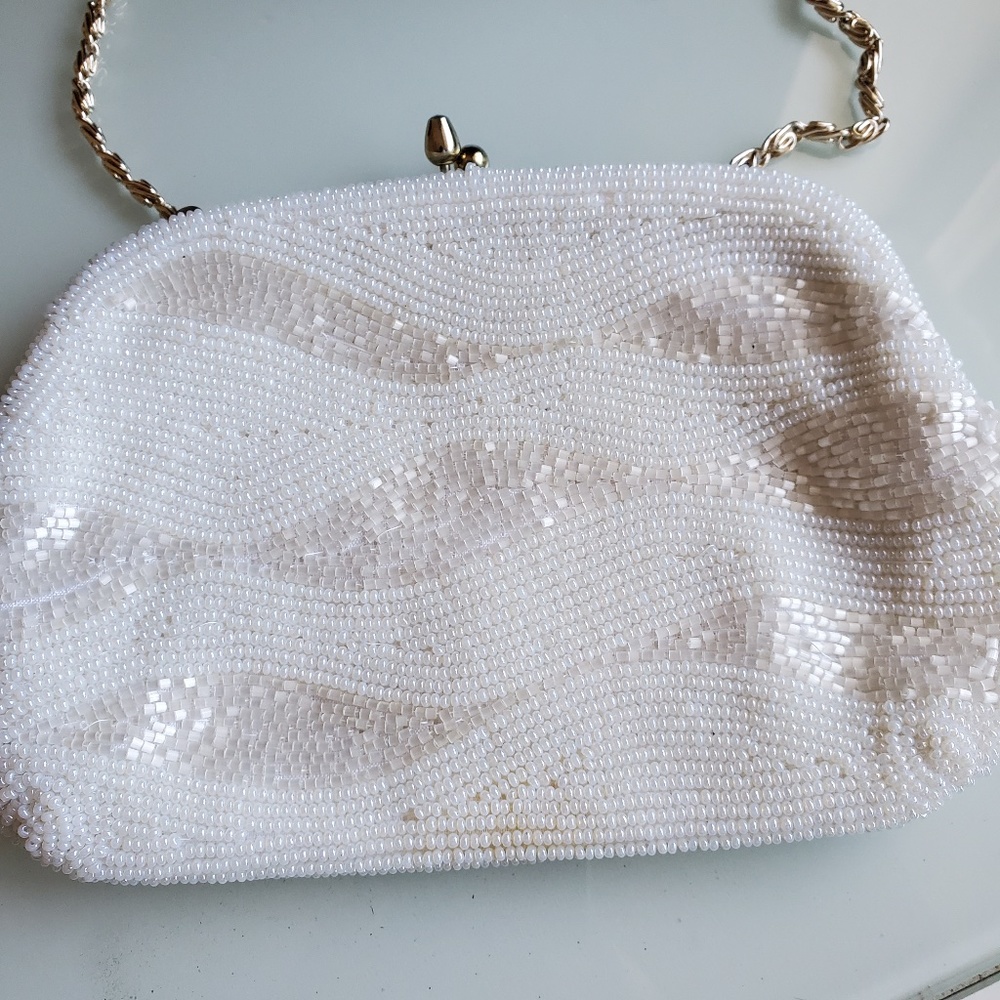 Vintage Richere by Walborg Japan Hand Made White Glass Beaded Small Bag